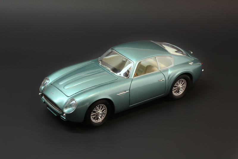 Illustration for article titled 1:18 scale Aston Martin DB4 Zagato by Whitebox